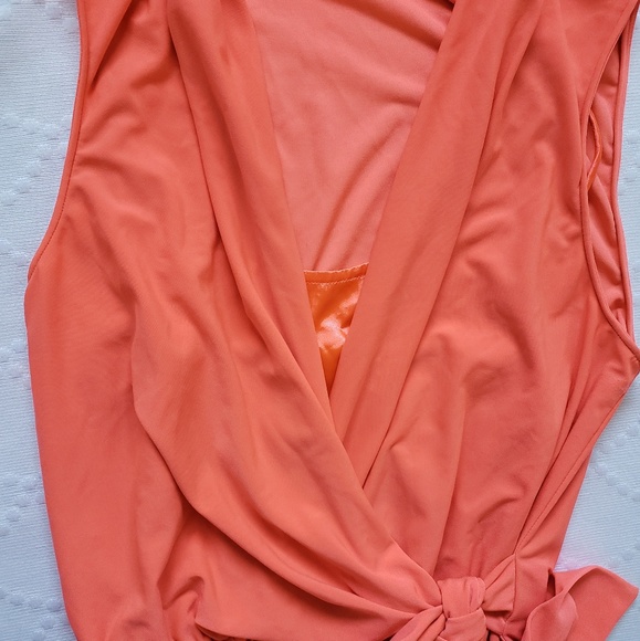 🌵🌵Tahari Orange Faux Tie Dress - Picture 2 of 5